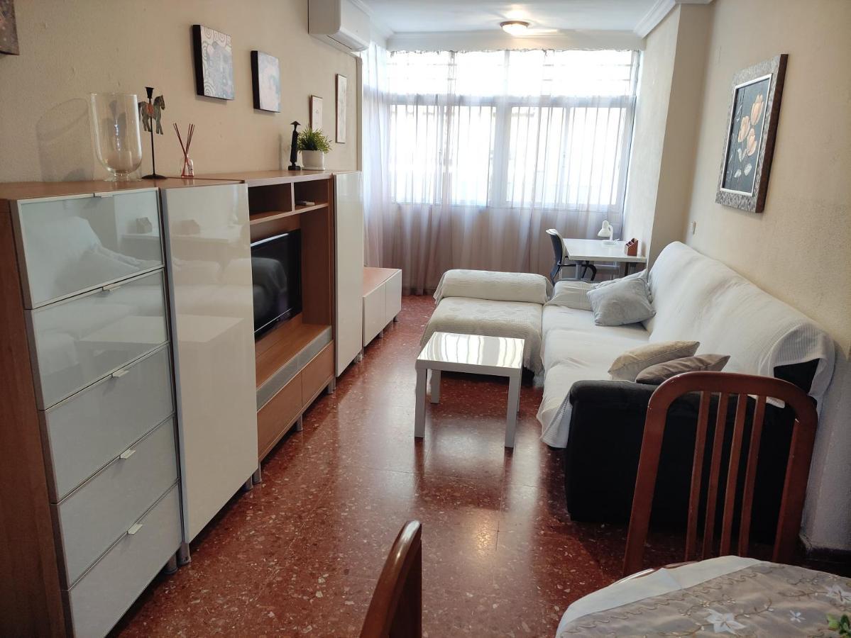Amplio Piso Junto A Playa Victoria Apartment Cadiz Exterior photo